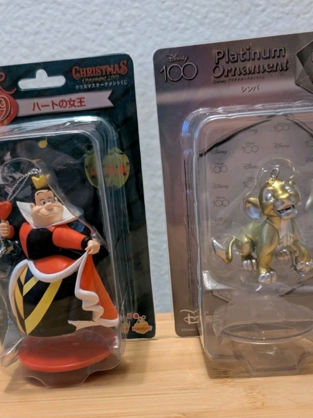 Disney Queen of Hearts And Gold Simba Ornament From Japan